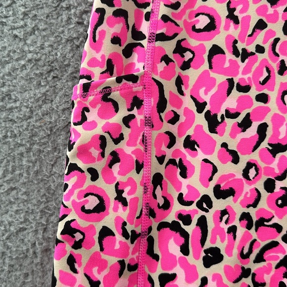 Lilly Pulitzer Luxletic Weekender High Rise Leggings Pink Topaz Medium - Picture 4 of 11